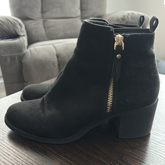 H&M booties Sz 7 - Picture 9 of 11